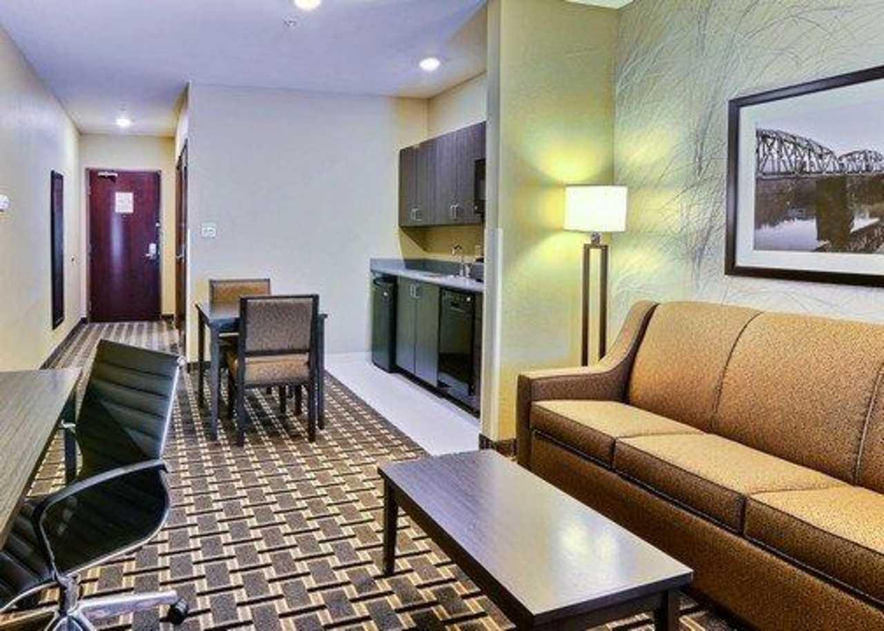 คอมฟอร์ต สวีท ยูเนียนทาวน์ Hotel ภายนอก รูปภาพ