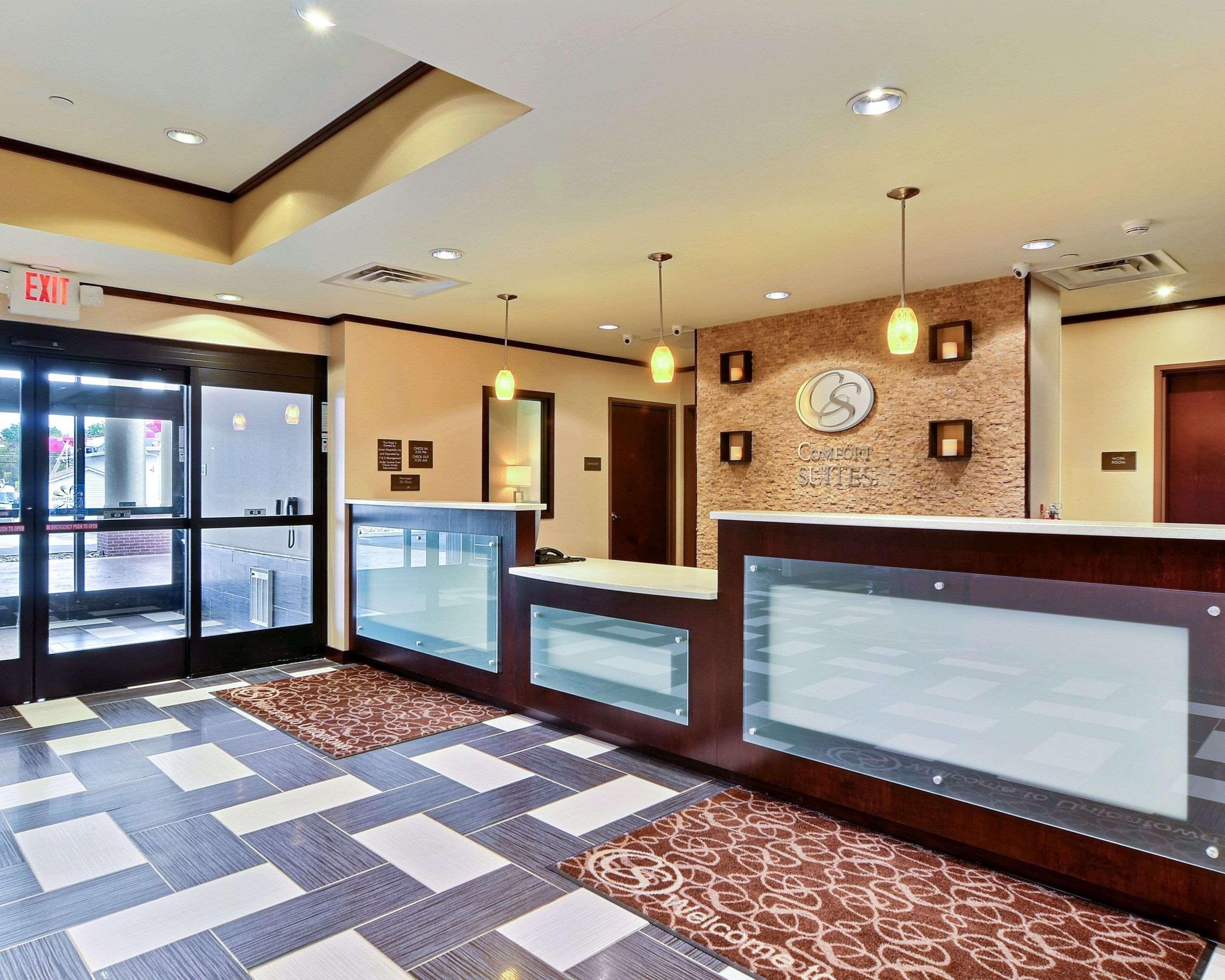 คอมฟอร์ต สวีท ยูเนียนทาวน์ Hotel ภายนอก รูปภาพ