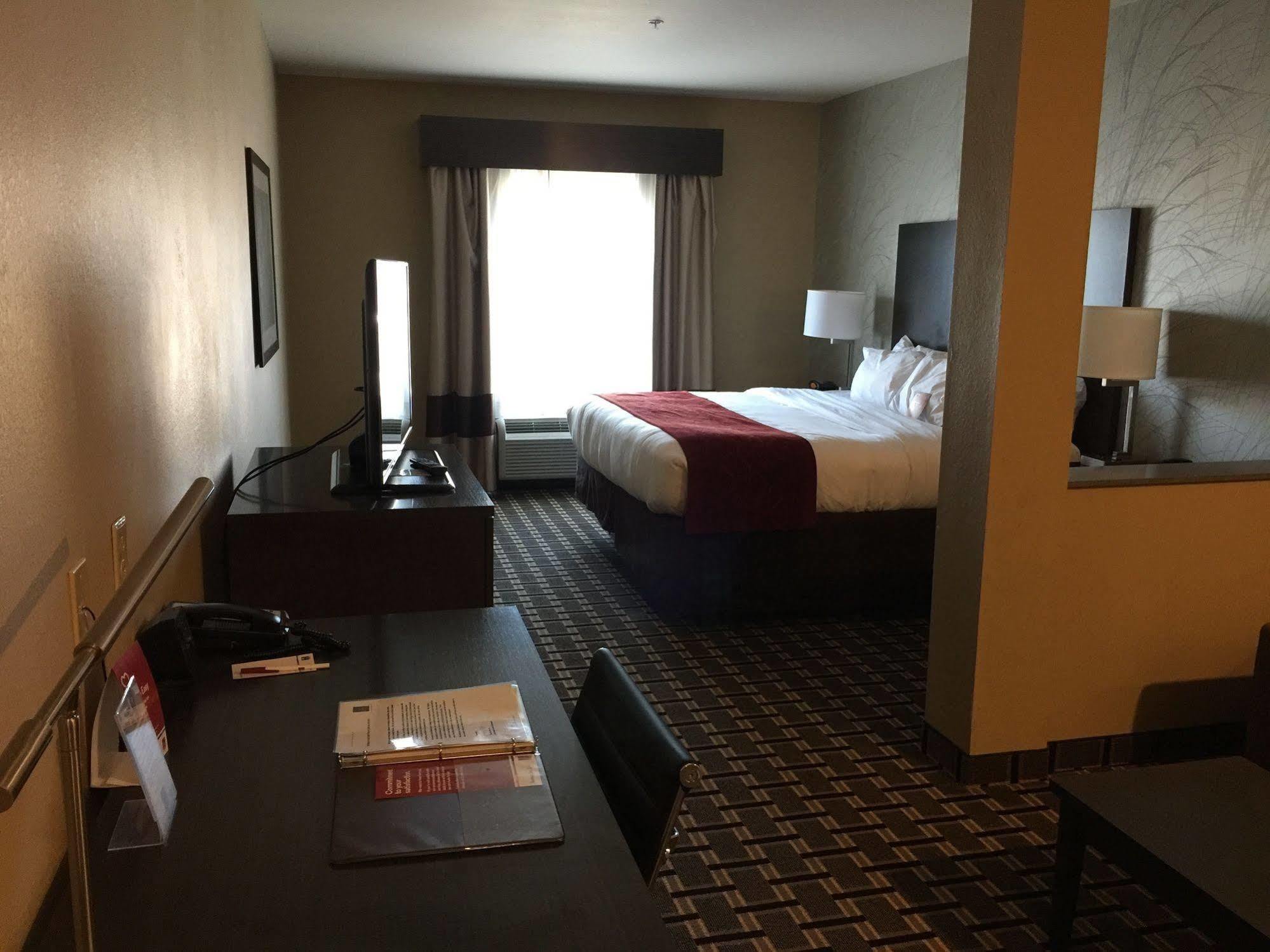 คอมฟอร์ต สวีท ยูเนียนทาวน์ Hotel ภายนอก รูปภาพ